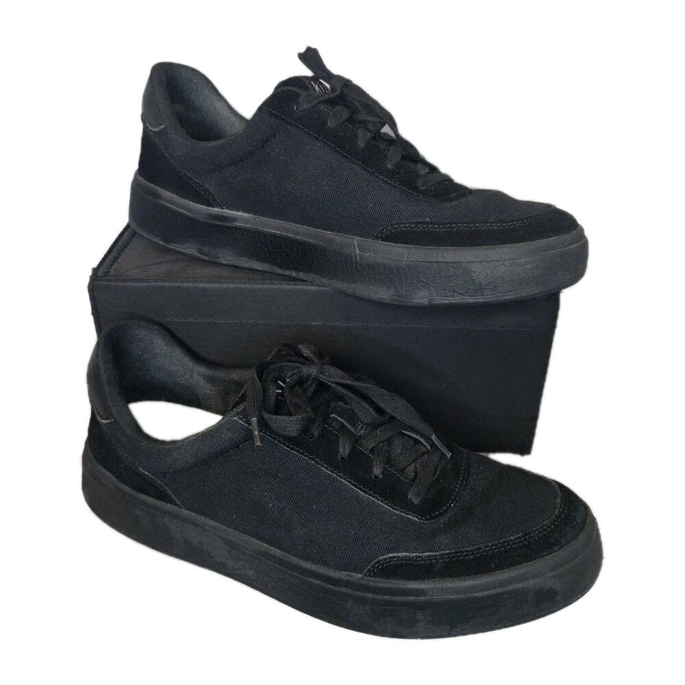 Kizik Prague 2 Hands Free Men 10 Women 11.5 Wide Black Out Casual Athletic Shoes